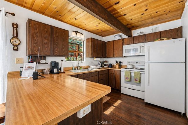 1916 Rustic Way, Pine Mountain Club, CA 93222