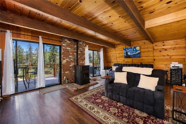 1916 Rustic Way, Pine Mountain Club, CA 93222
