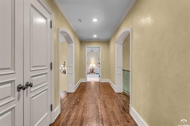 208 Fall Creek Drive, Lawrence, KS 66049