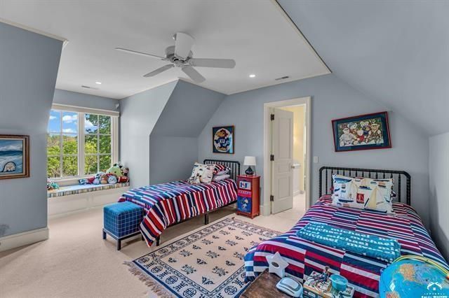 208 Fall Creek Drive, Lawrence, KS 66049