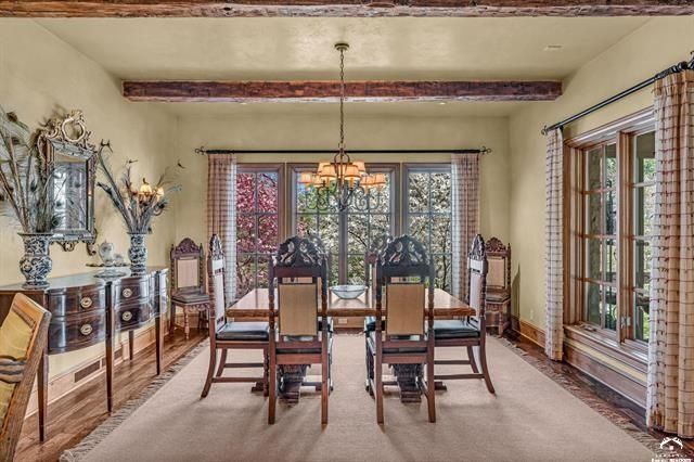 208 Fall Creek Drive, Lawrence, KS 66049