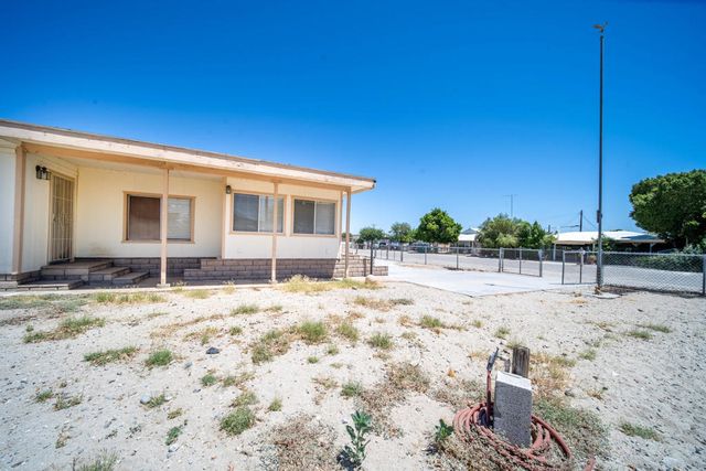 3411 Thermal Place, Thermal, CA 92274