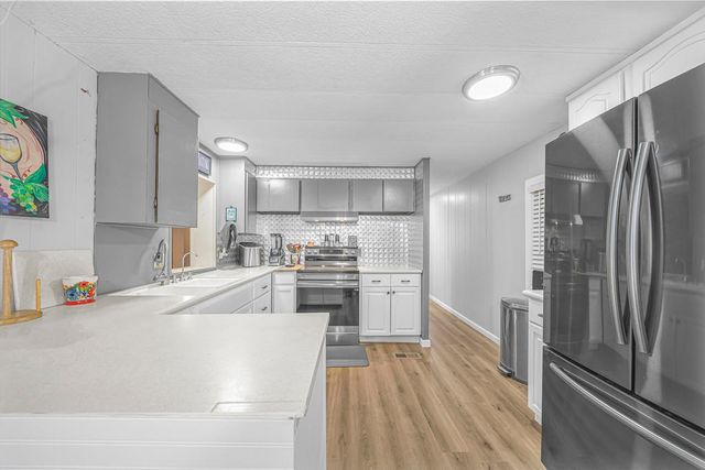 3411 Thermal Place, Thermal, CA 92274