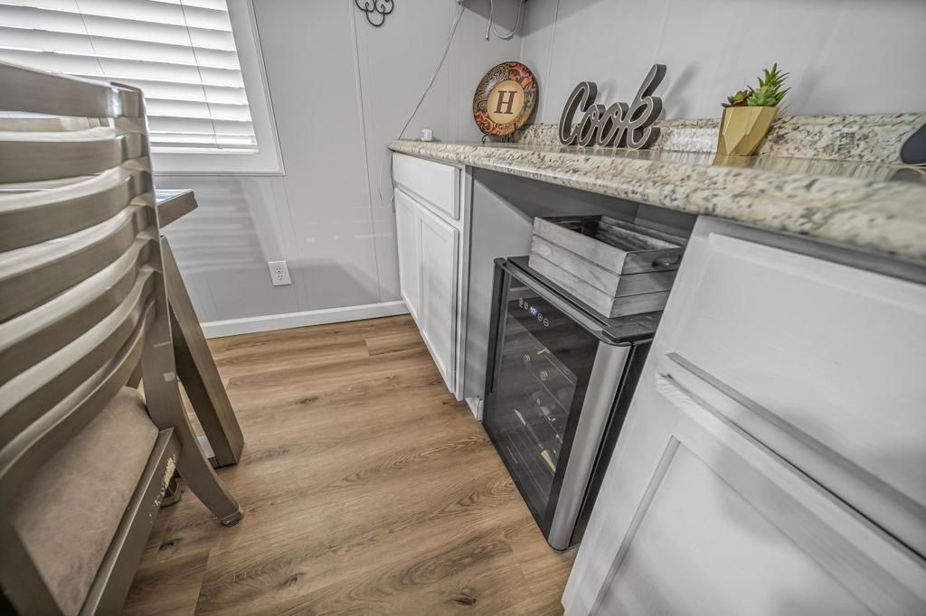 Image 11 of property listing at 3411 Thermal Place, Thermal, CA 92274