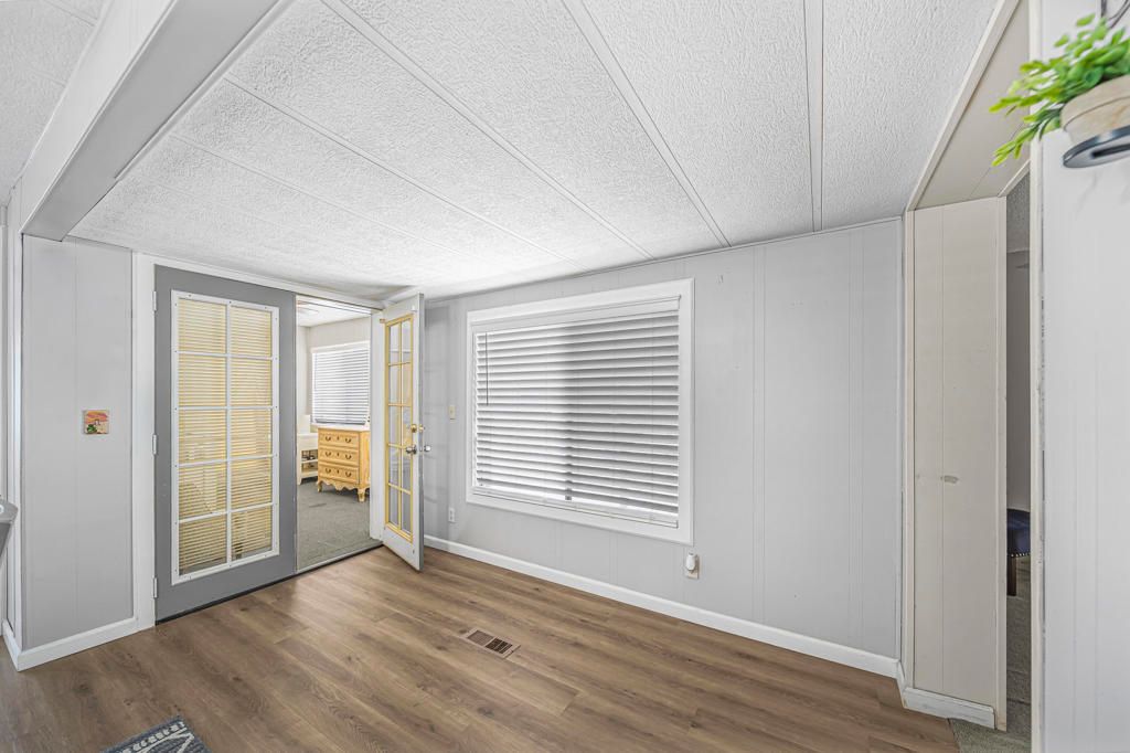 Image 12 of property listing at 3411 Thermal Place, Thermal, CA 92274