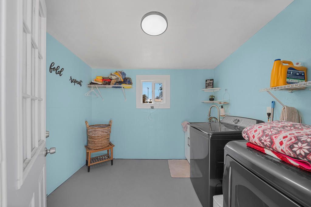 Image 34 of property listing at 3411 Thermal Place, Thermal, CA 92274