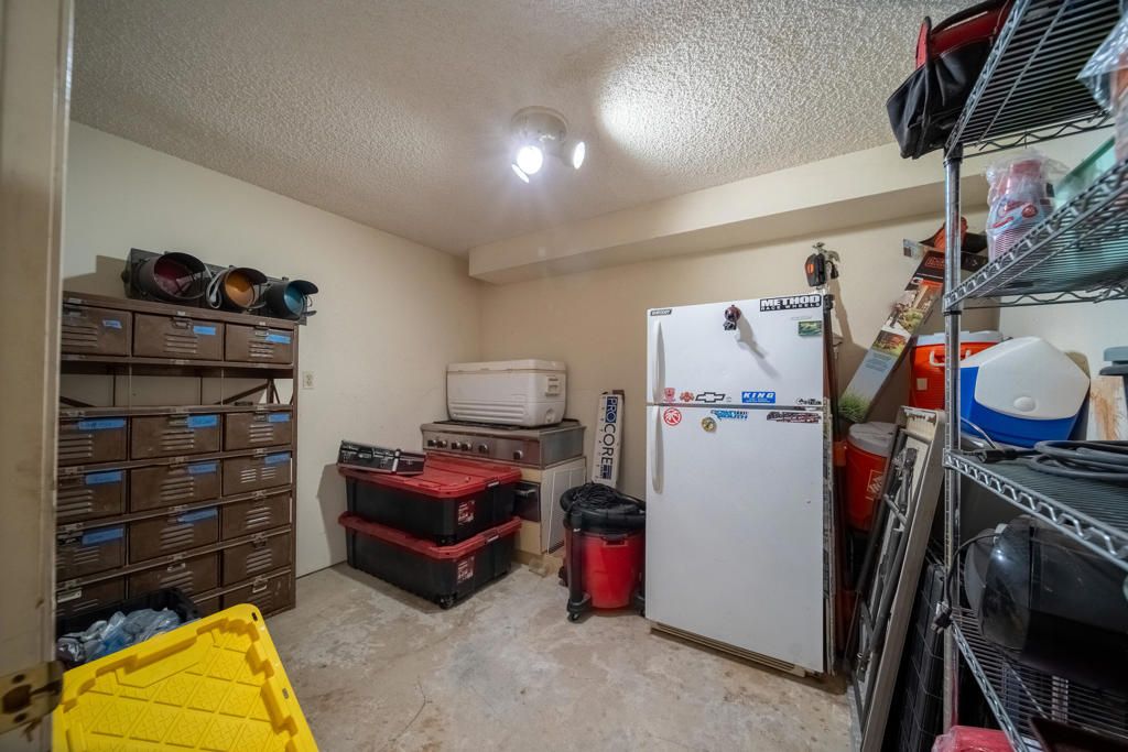 Image 58 of property listing at 3411 Thermal Place, Thermal, CA 92274
