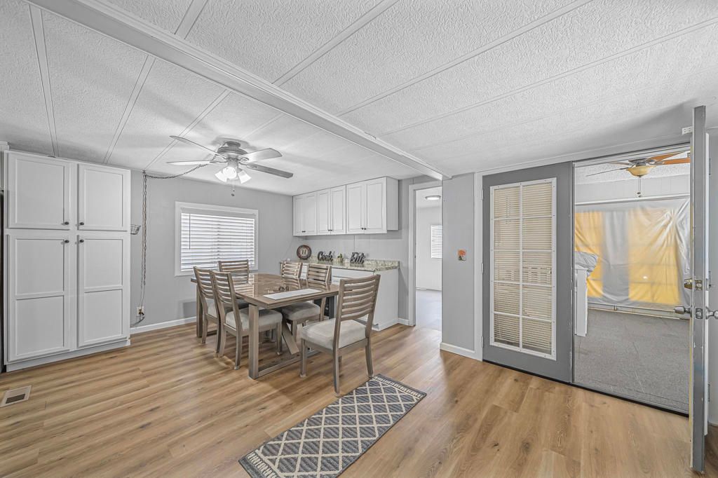 Image 7 of property listing at 3411 Thermal Place, Thermal, CA 92274