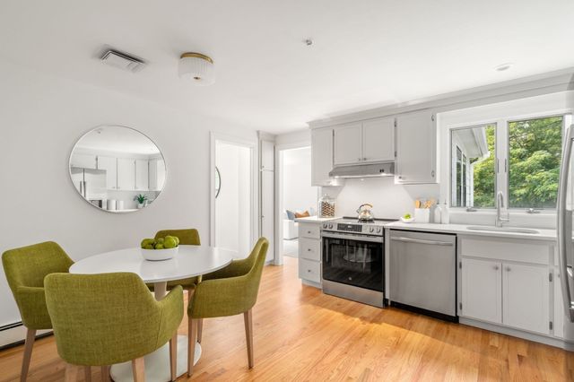 43 Meredith Circle, Needham, MA 02492