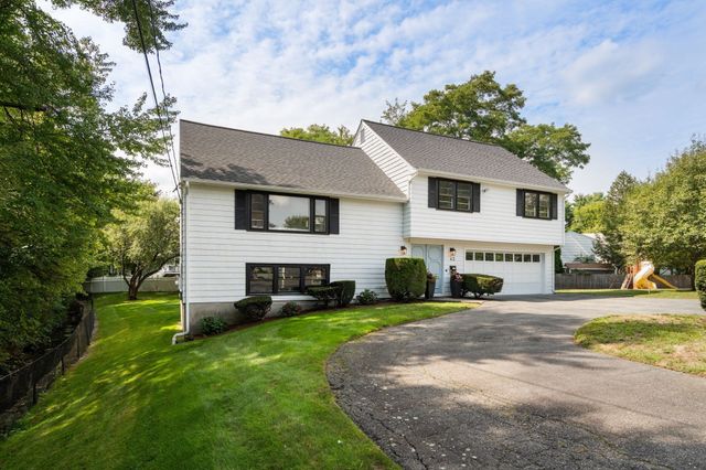 43 Meredith Circle, Needham, MA 02492
