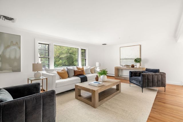 43 Meredith Circle, Needham, MA 02492