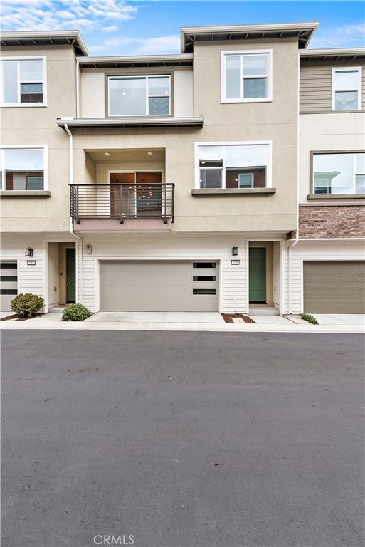 235 Carmona, Lake Forest, CA 92630