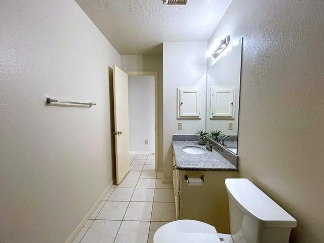 15514 Heritage Country Court, Friendswood, TX 77546