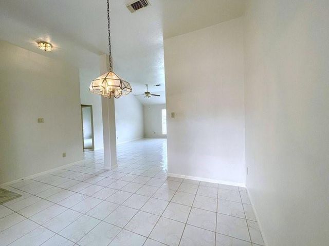 15514 Heritage Country Court, Friendswood, TX 77546