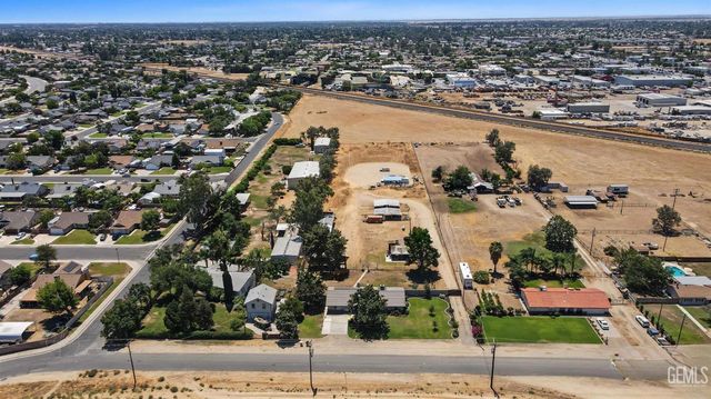 12420 Paddock Place, Bakersfield, CA 93312