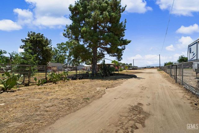 12420 Paddock Place, Bakersfield, CA 93312