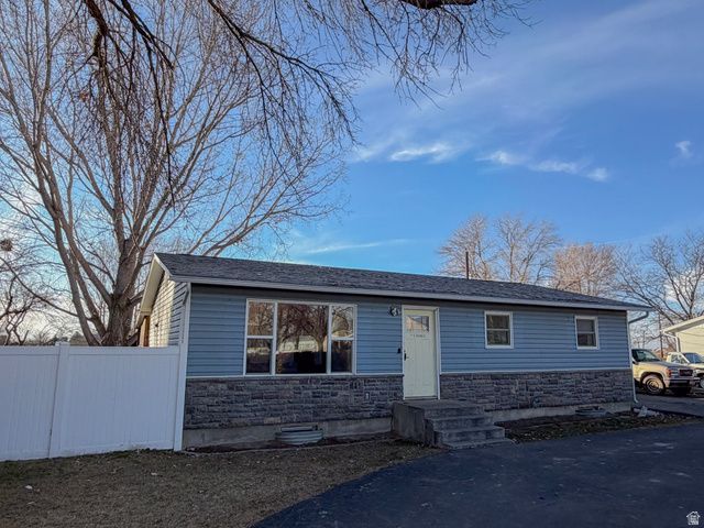 13961 N HAWTHORNE RD, Pocatello, ID 83202