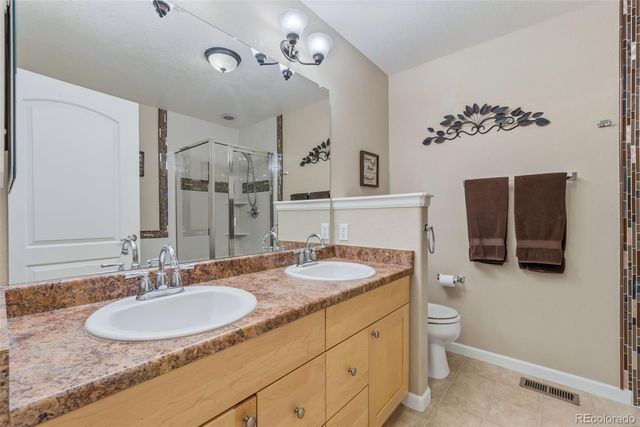 8551 Gold Peak Drive B, Highlands Ranch, CO 80130