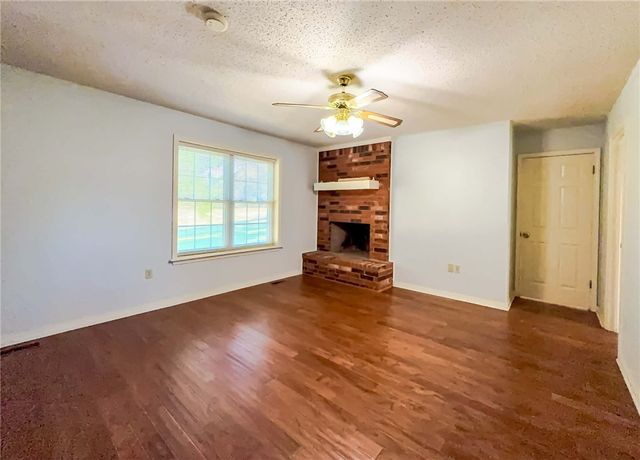 951 Bowen Estates Road, Russellville, AR 72802