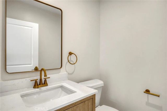 7040 Tyrone Avenue, Van Nuys, CA 91405