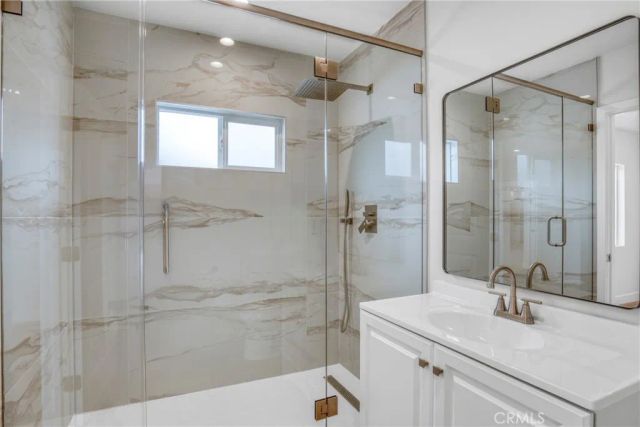 7040 Tyrone Avenue, Van Nuys, CA 91405