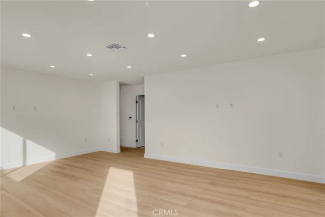 7040 Tyrone Avenue, Van Nuys, CA 91405