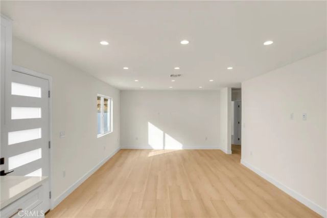 7040 Tyrone Avenue, Van Nuys, CA 91405