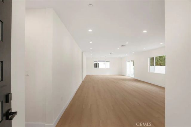 7040 Tyrone Avenue, Van Nuys, CA 91405