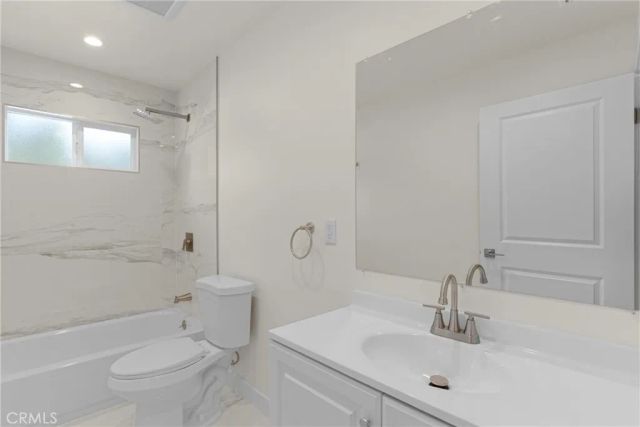 7040 Tyrone Avenue, Van Nuys, CA 91405