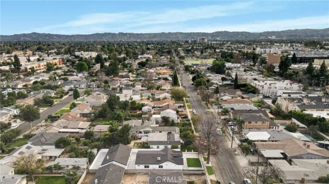 7040 Tyrone Avenue, Van Nuys, CA 91405