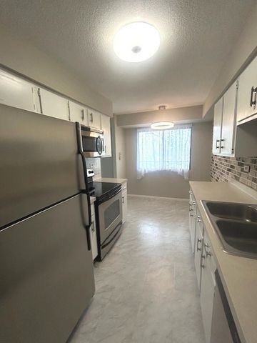 111 S Baybrook Drive 404, Palatine, IL 60074