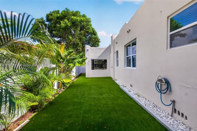 2272 SW 13th Street, Miami, FL 33145