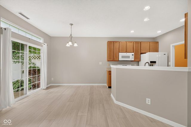 4132 Much Marcle Drive, Zionsville, IN 46077