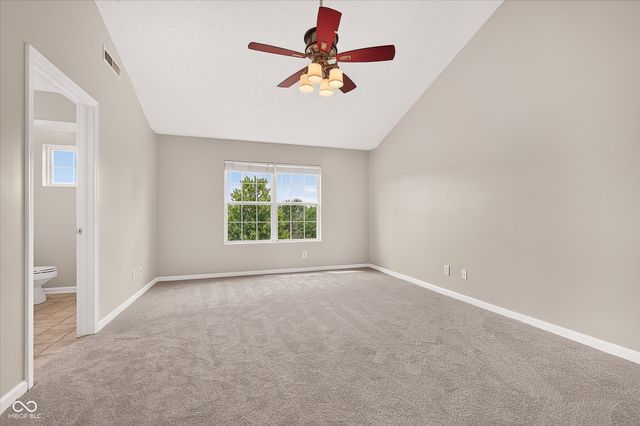 4132 Much Marcle Drive, Zionsville, IN 46077