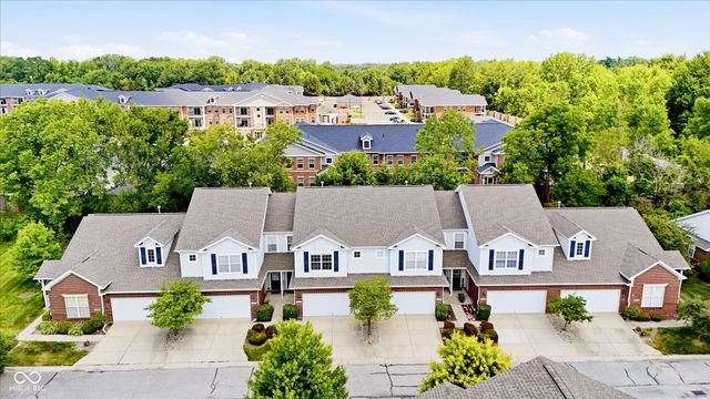 4132 Much Marcle Drive, Zionsville, IN 46077