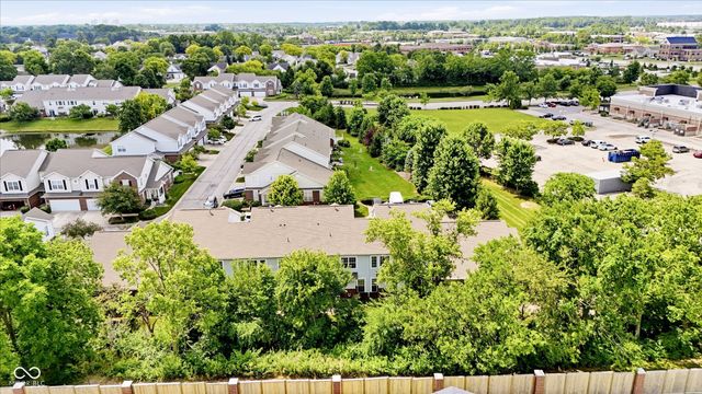 4132 Much Marcle Drive, Zionsville, IN 46077