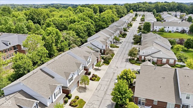 4132 Much Marcle Drive, Zionsville, IN 46077