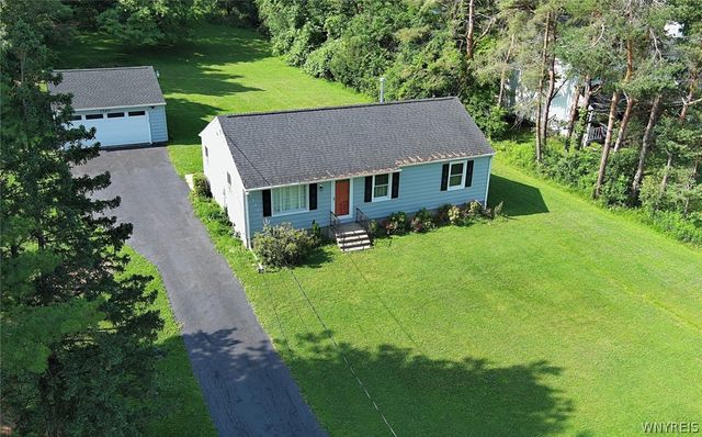 7399 Michael Road, Orchard Park, NY 14127