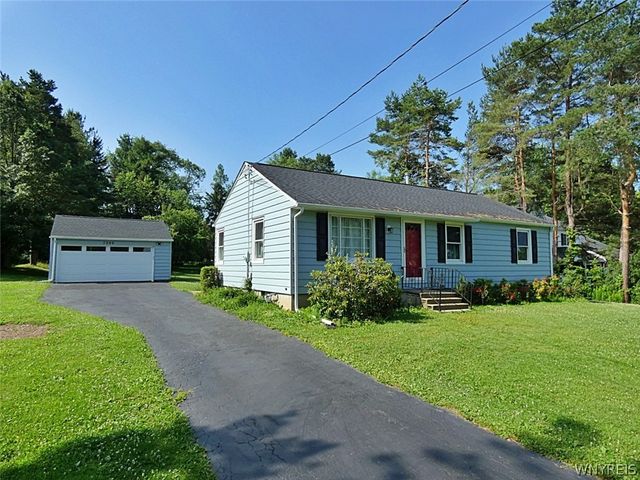 7399 Michael Road, Orchard Park, NY 14127
