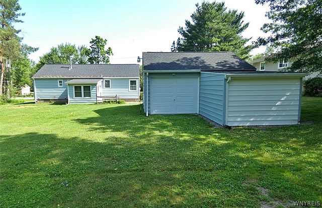 7399 Michael Road, Orchard Park, NY 14127