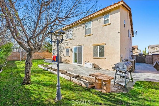 44232 Begonia Street, Lancaster, CA 93535