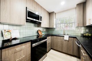 608 Tam O Shanter, Las Vegas, NV 89109