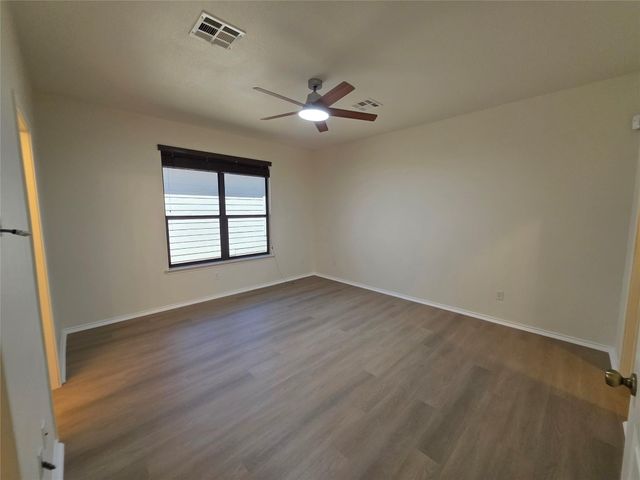824 Mahomet DR, Pflugerville, TX 78660