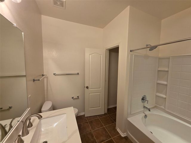 824 Mahomet DR, Pflugerville, TX 78660
