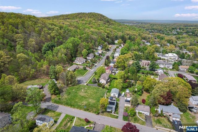 84-98 Roosevelt, North Haledon, NJ 07508