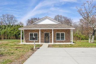 735 Alexander Avenue, Henderson, NC 27536