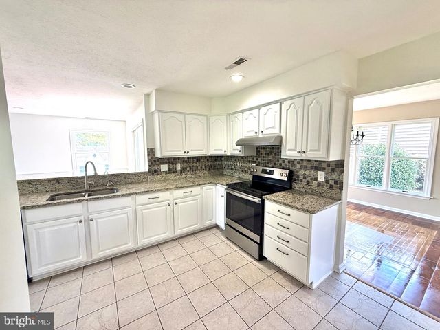 101 SOUTHDOWN CIR, Stephens City, VA 22655