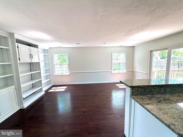 101 SOUTHDOWN CIR, Stephens City, VA 22655
