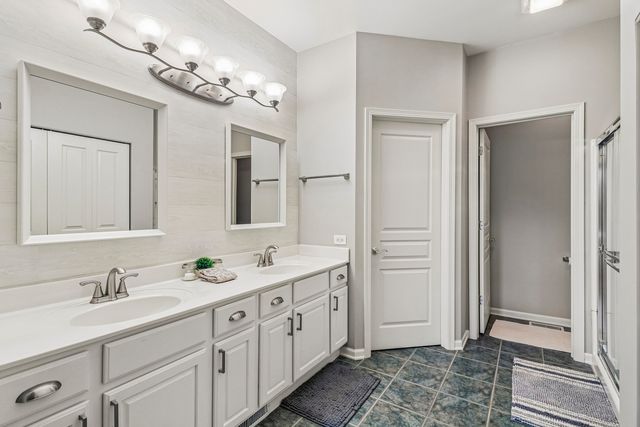 1 Waterfront Court, Algonquin, IL 60102