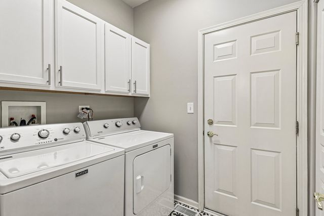 1 Waterfront Court, Algonquin, IL 60102